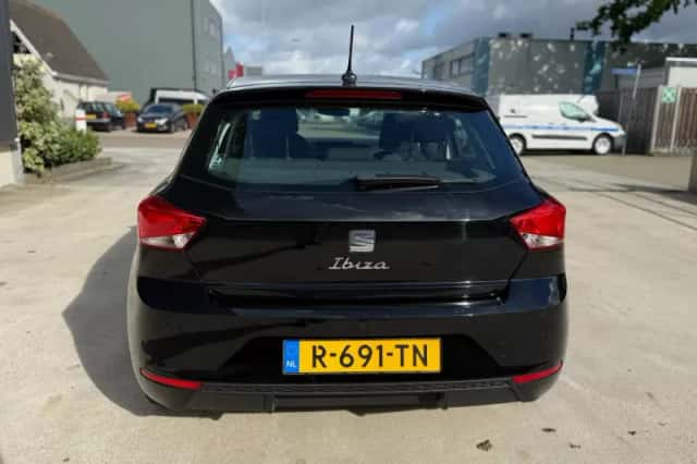 SEAT Ibiza (2022) thumbnail 5