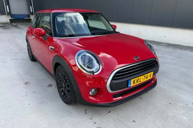 MINI One (2019) thumbnail 1