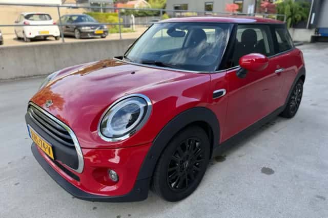 MINI One (2019) thumbnail 3