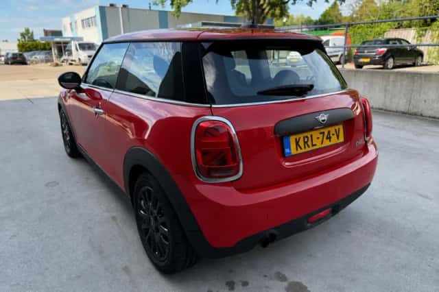 MINI One (2019) thumbnail 4