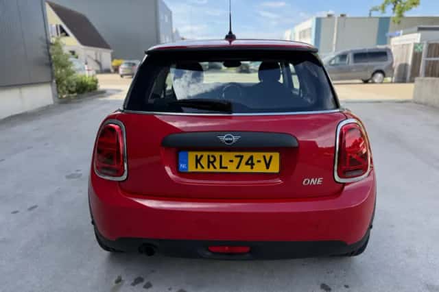 MINI One (2019) thumbnail 5