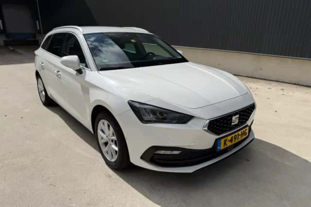 SEAT Leon Sportstourer (2021) thumbnail 1