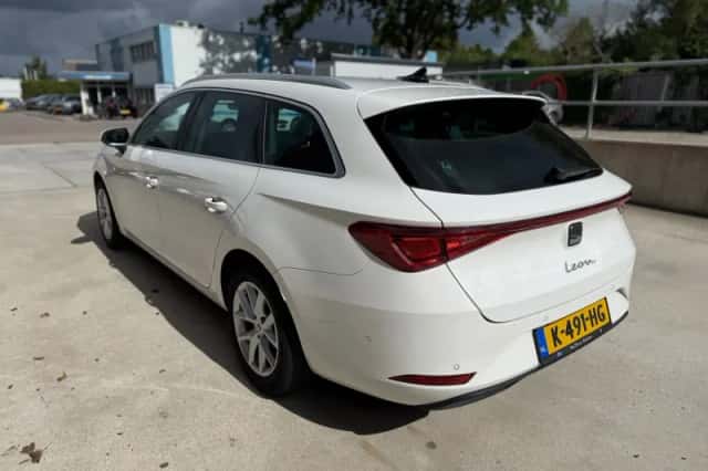 SEAT Leon Sportstourer (2021) thumbnail 4