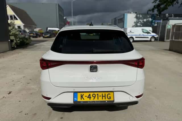 SEAT Leon Sportstourer (2021) thumbnail 5
