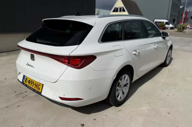 SEAT Leon Sportstourer (2021) thumbnail 6