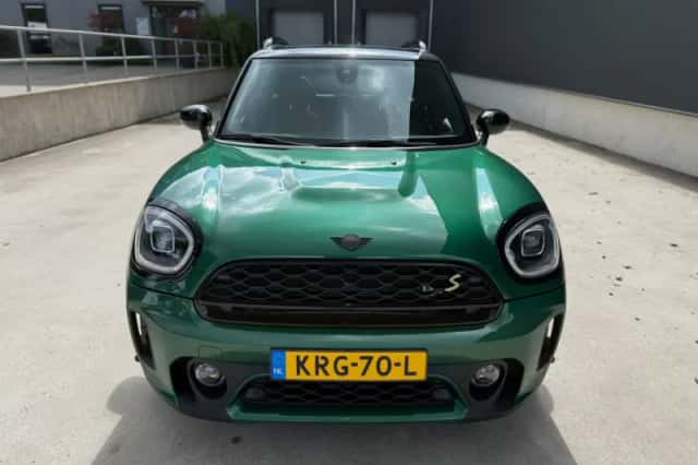 MINI Countryman (2024) thumbnail 2