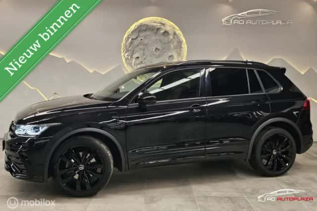 Volkswagen Tiguan (2022) thumbnail 1