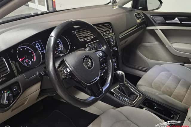Volkswagen Golf (2013) thumbnail 3