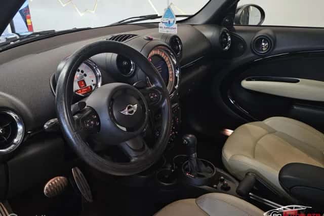 MINI Countryman (2013) thumbnail 3