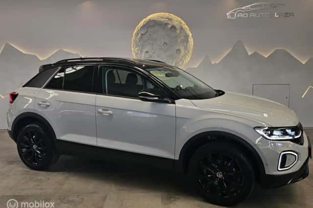 Volkswagen T-Roc (2022) thumbnail 6