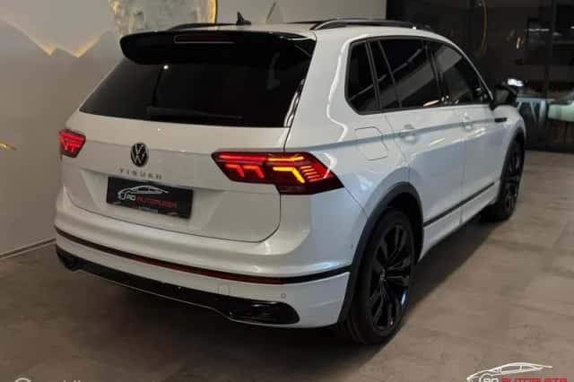 Volkswagen Tiguan (2021) thumbnail 2