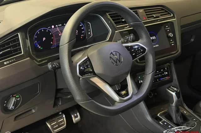 Volkswagen Tiguan (2020) thumbnail 3