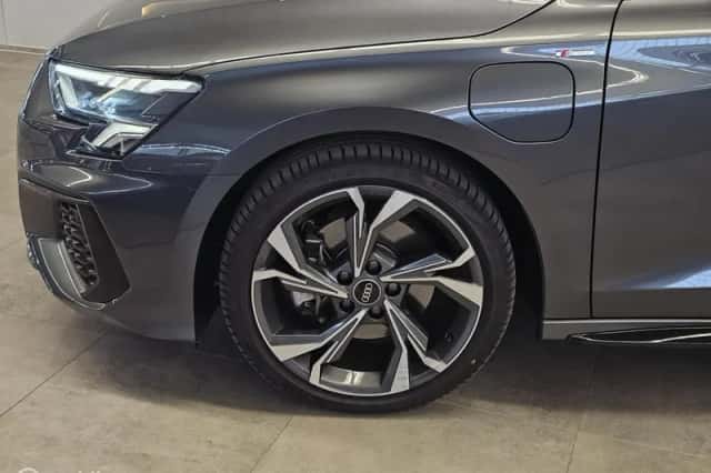 Audi A3 (2023) thumbnail 5