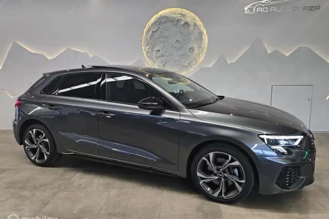 Audi A3 (2023) thumbnail 6