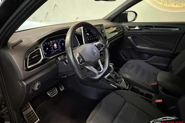 Volkswagen T-Roc (2022) thumbnail 3