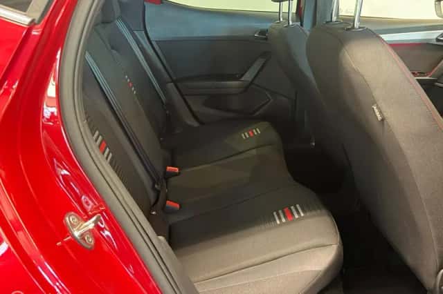 SEAT Arona (2018) thumbnail 4