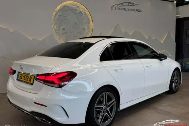 Mercedes-Benz A-Klasse (2019) thumbnail 2