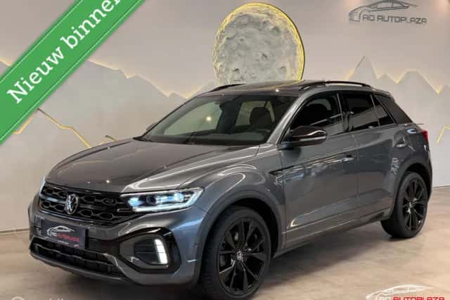 Volkswagen T-Roc (2023) thumbnail 1