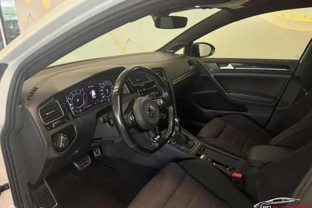 Volkswagen Golf (2019) thumbnail 3