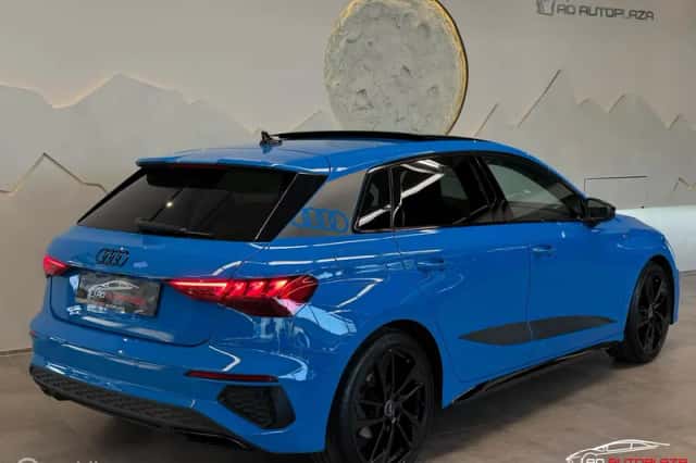 Audi A3 (2023) thumbnail 2