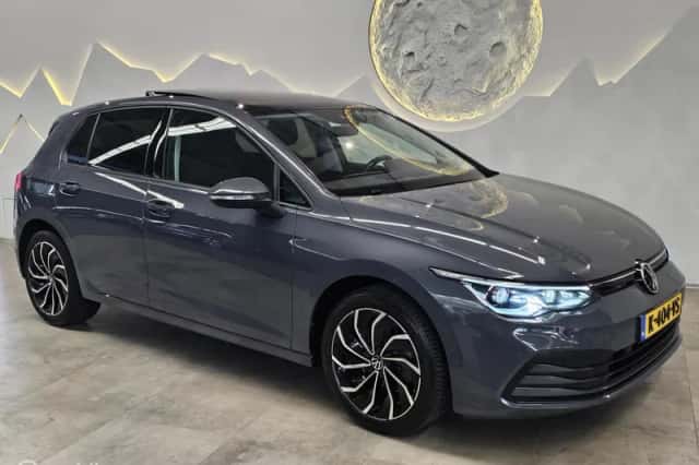 Volkswagen Golf (2020) thumbnail 6