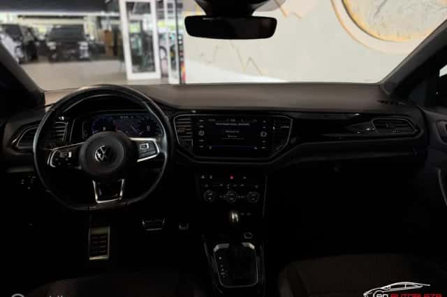 Volkswagen T-Roc (2022) thumbnail 3