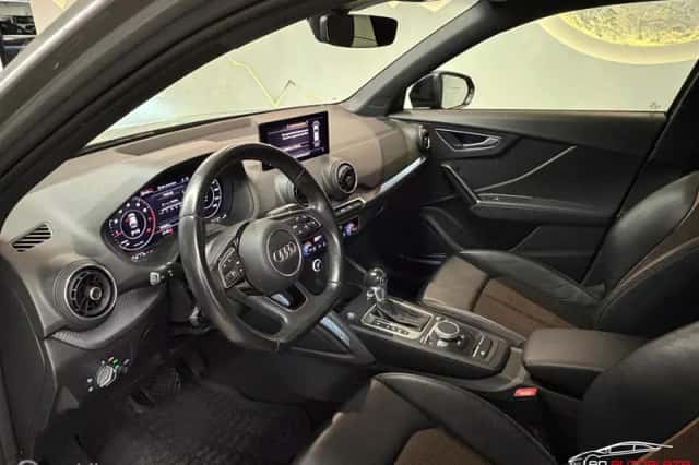 Audi Q2 (2017) thumbnail 3