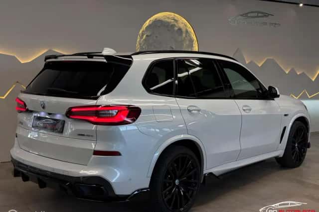 BMW X5 (2022) thumbnail 2