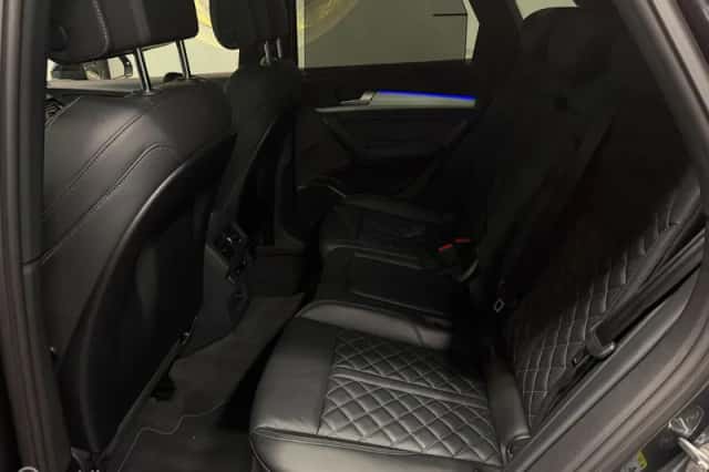 Audi Q5 (2022) thumbnail 5