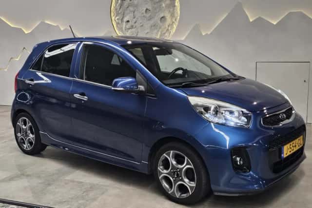 Kia Picanto (2016) thumbnail 6