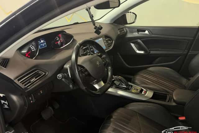 Peugeot 308 (2018) thumbnail 3