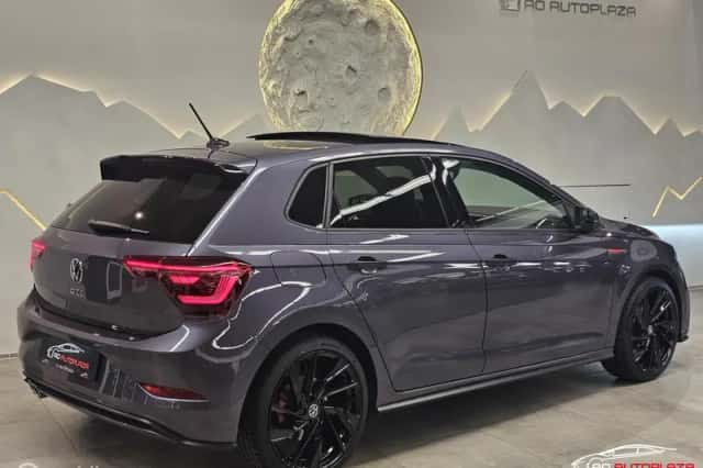 Volkswagen Polo (2022) thumbnail 2