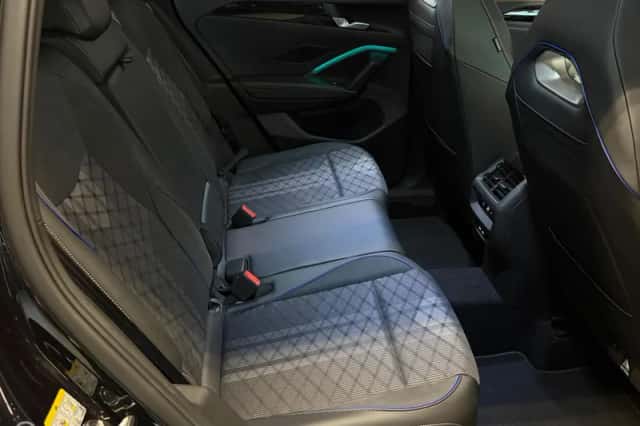 Volkswagen Tiguan (2024) thumbnail 4