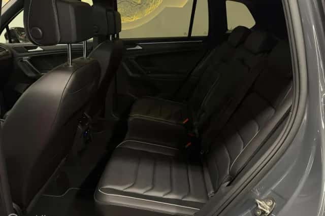 Volkswagen Tiguan (2020) thumbnail 4