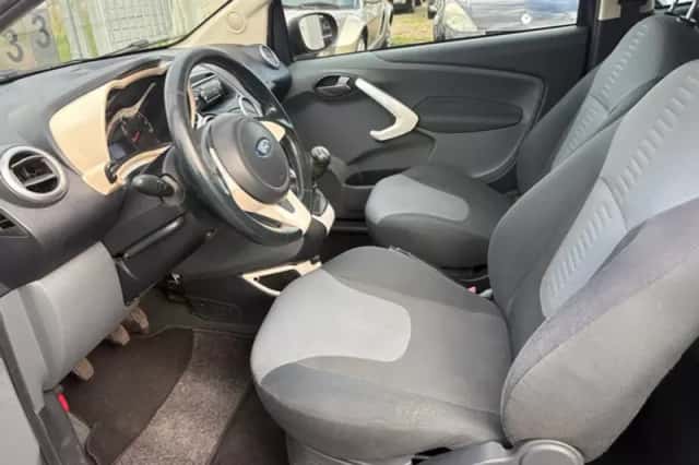 Ford Ka (2011) thumbnail 5