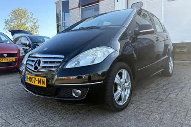 Mercedes-Benz A-Klasse (2011) thumbnail 1