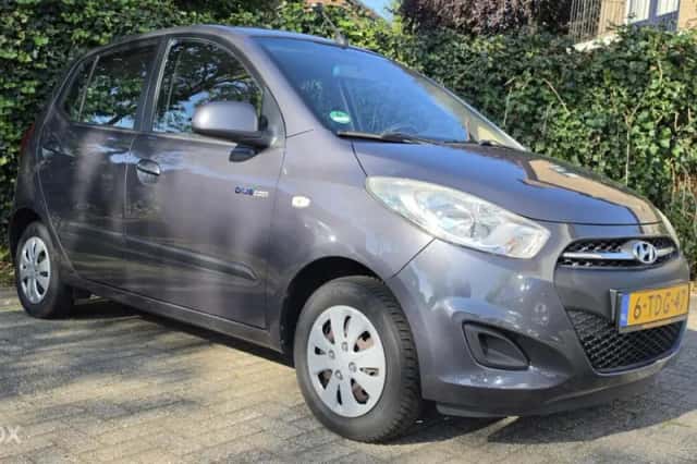 Hyundai i10 (2014) thumbnail 2