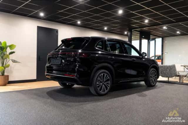 Geely Starray EM-i (2026) thumbnail 3