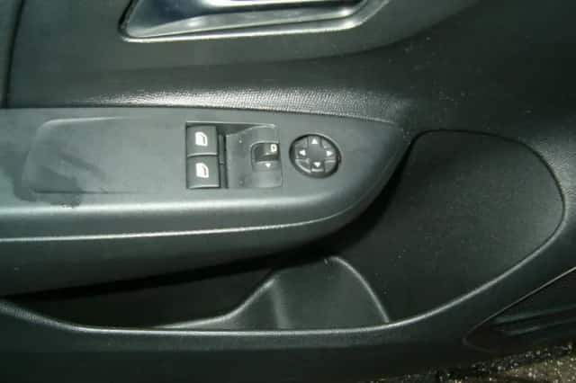 Opel Corsa (2020) thumbnail 5
