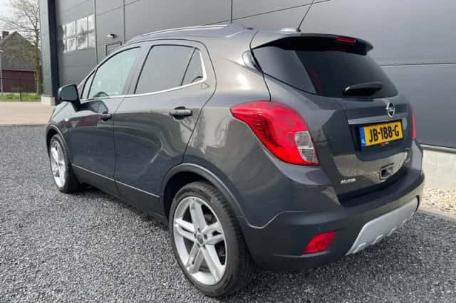 Opel Mokka (2016) thumbnail 4