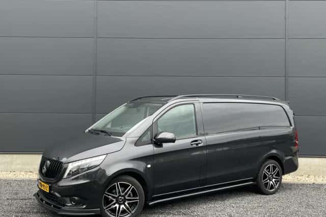 Mercedes-Benz Vito (2023) thumbnail 1