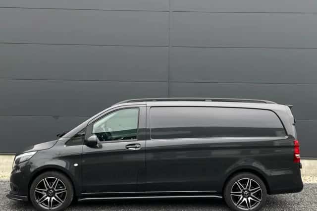 Mercedes-Benz Vito (2023) thumbnail 3