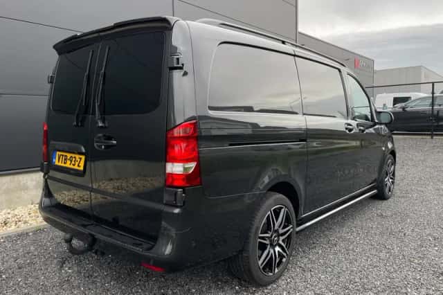 Mercedes-Benz Vito (2023) thumbnail 4