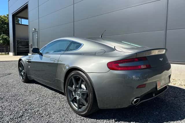 Aston Martin V8 Vantage (2006) thumbnail 4