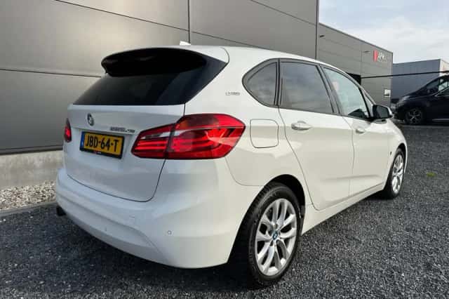 BMW 2-Serie Active Tourer (2017) thumbnail 6