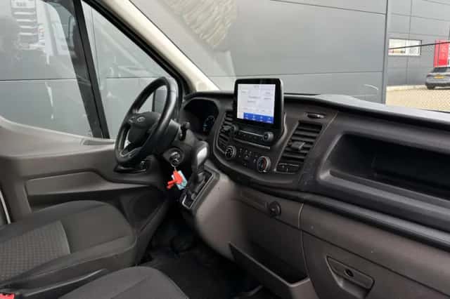 Ford Transit (2022) thumbnail 5