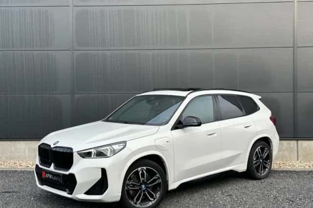 BMW X1 (2023) thumbnail 1