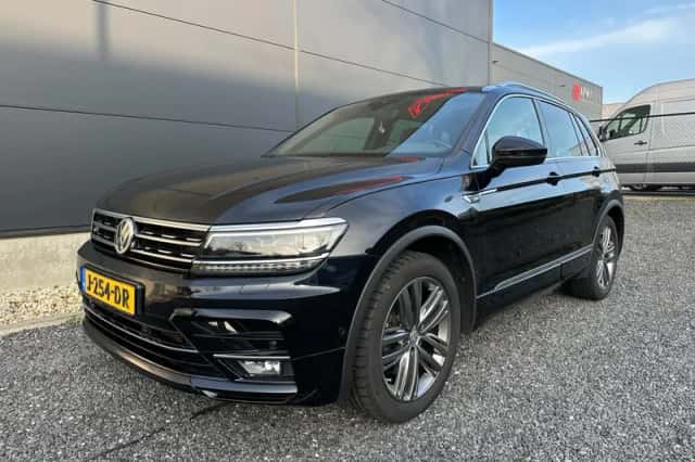 Volkswagen Tiguan (2018) thumbnail 2