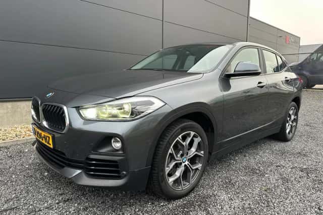 BMW X2 (2020) thumbnail 2
