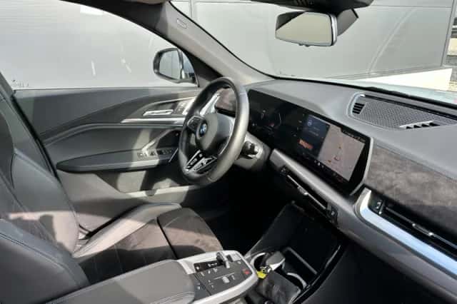 BMW X2 (2025) thumbnail 5